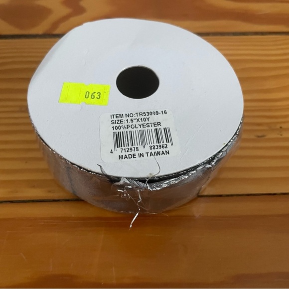 Christmas Ribbon Lot - 8 Rolls of Assorted Christmas Ribbon - All New - Picture 7 of 9